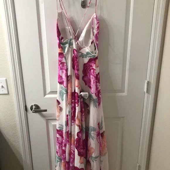 Long formal floral gown - Picture 6 of 8